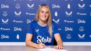 Everton Women Sign Melissa Lawley